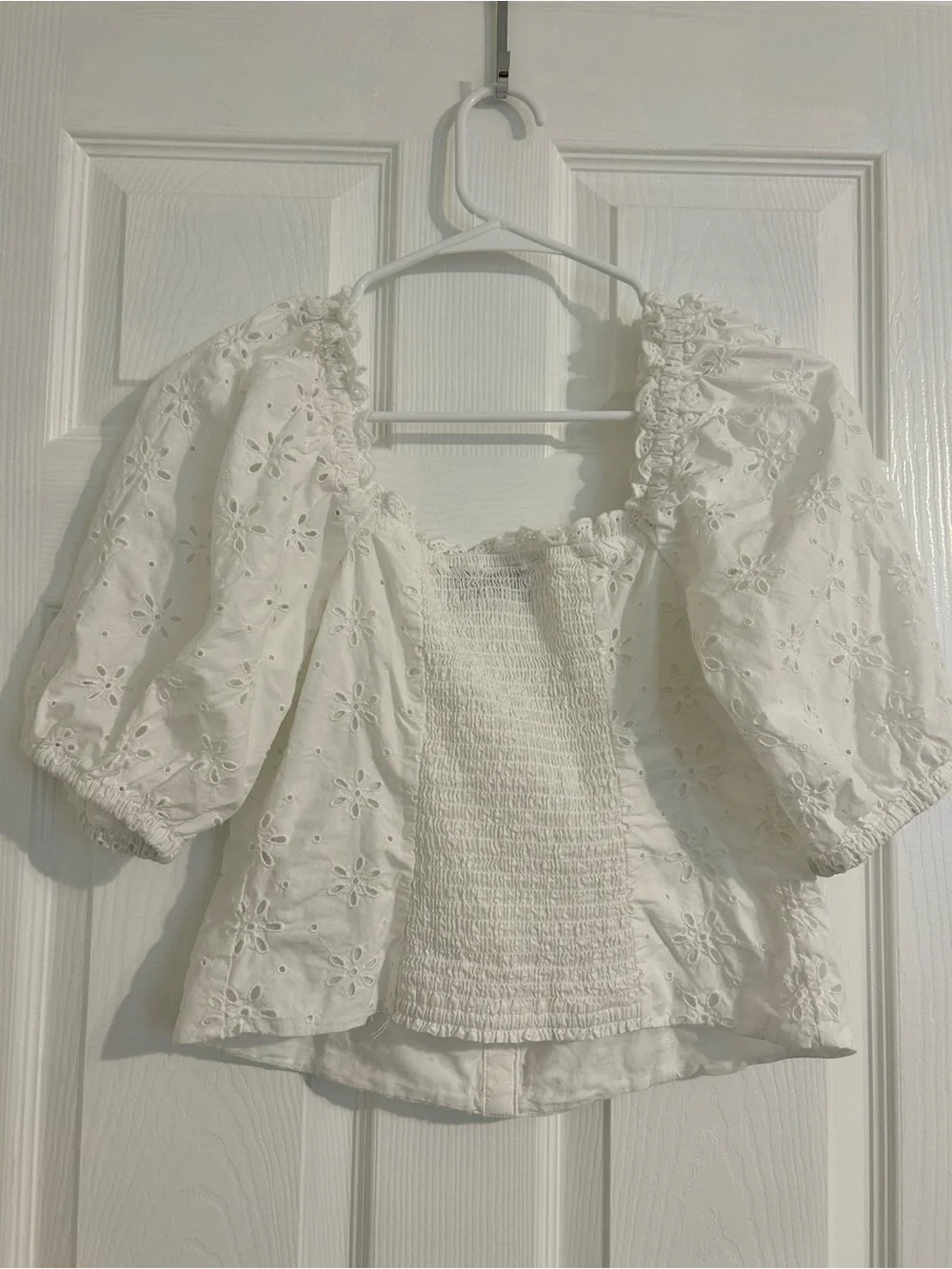 GAP White Cotton Eyelet Puff-Sleeve Top - Picture 2 of 7